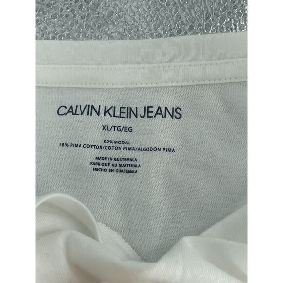 NWT Calvin Klein Jeans White Graphic Short Sleeve T-Shirt Women's Size XL - Picture 8 of 8